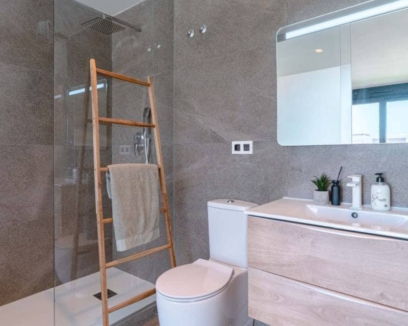 5 soveværelse Villa til salg i San Miguel de Salinas med swimmingpool - € 780.000 (Ref: 9345176)