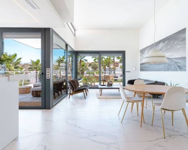 5 Zimmer Villa zu verkaufen in San Miguel de Salinas mit Pool - 780.000 € (Ref: 9345176)