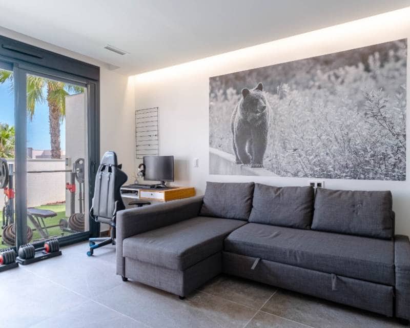 5 soveværelse Villa til salg i San Miguel de Salinas med swimmingpool - € 780.000 (Ref: 9345176)