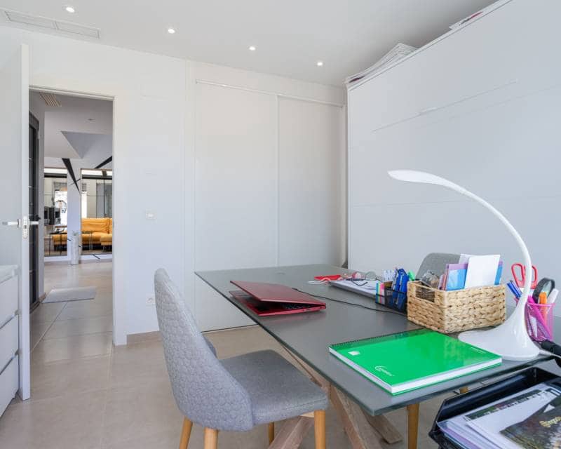 3 bedroom Townhouse for sale in Benijofar with pool - € 459,900 (Ref: 9345183)