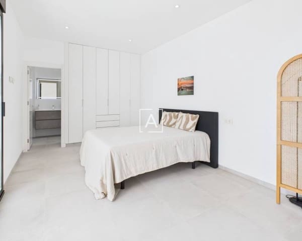 3 bedroom Apartment for sale in Lo Pagan, San Pedro del Pinatar with garage - € 685,000 (Ref: 9348469)