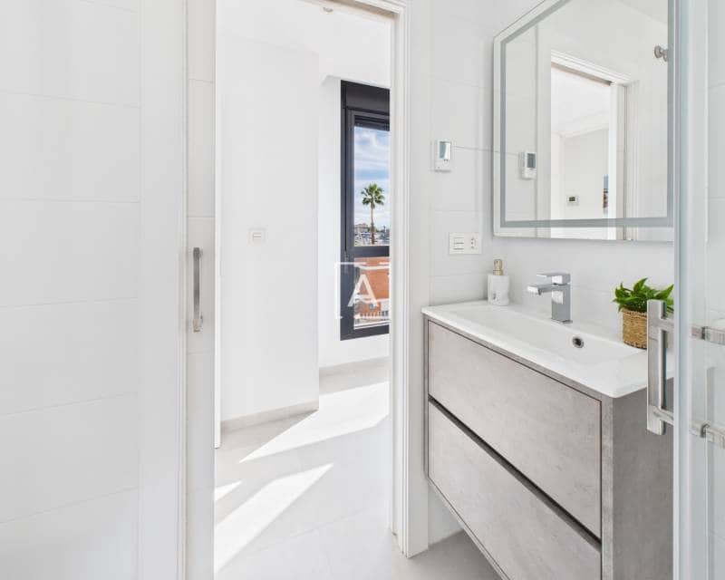 3 bedroom Apartment for sale in Lo Pagan with garage - € 685,000 (Ref: 9348469)