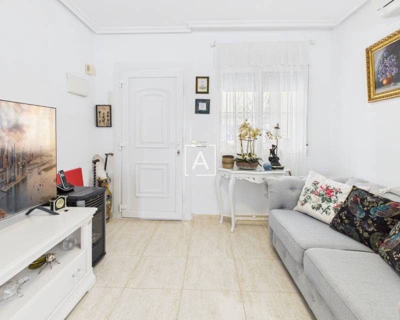 2 bedroom Townhouse for sale in Pinar de Campoverde - € 192,000 (Ref: 9360277)