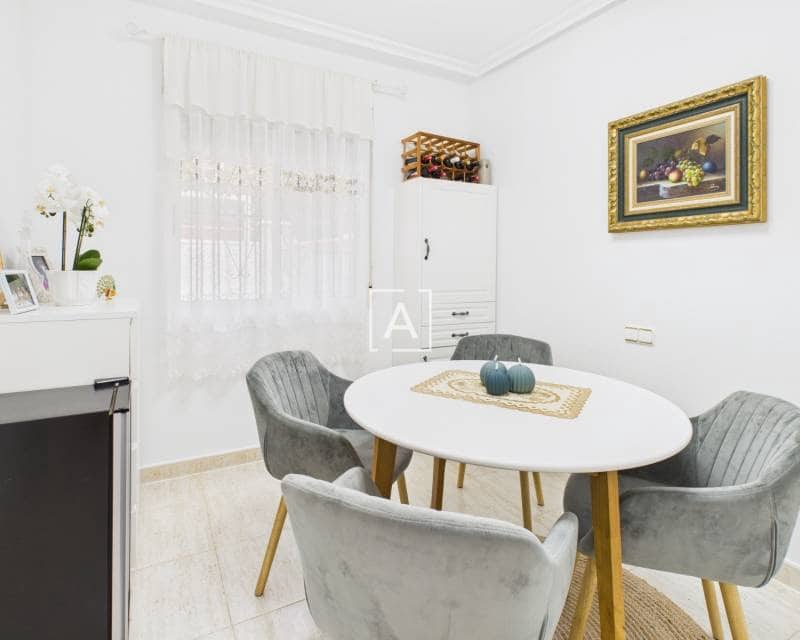 2 bedroom Townhouse for sale in Pinar de Campoverde - € 192,000 (Ref: 9360277)