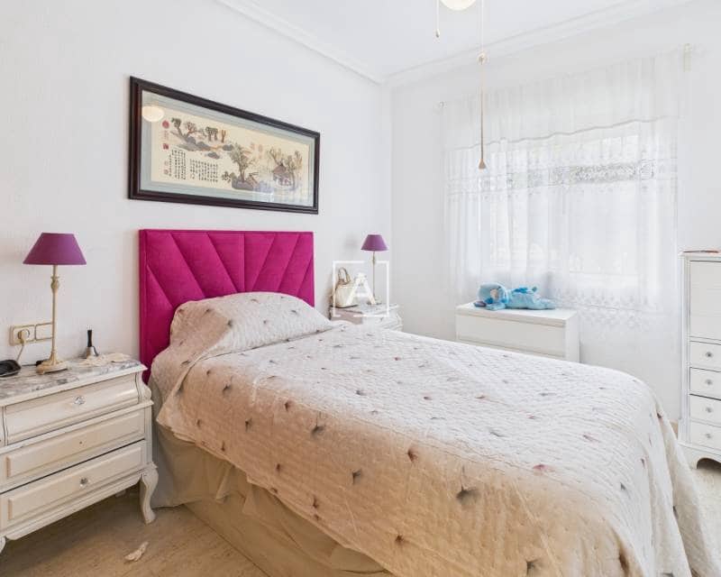 2 bedroom Townhouse for sale in Pinar de Campoverde - € 192,000 (Ref: 9360277)