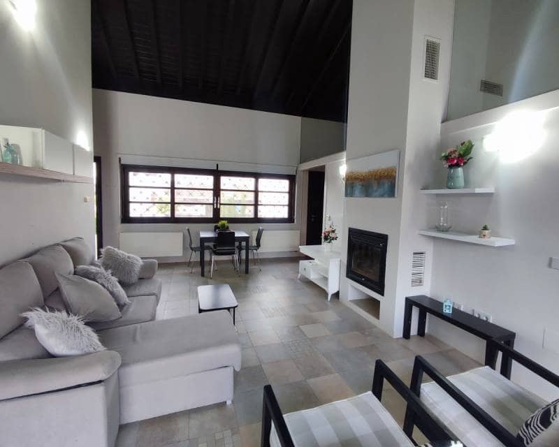 2 soveværelse Villa til salg i La Peraleja Golf Resort med swimmingpool - € 274.995 (Ref: 9360500)