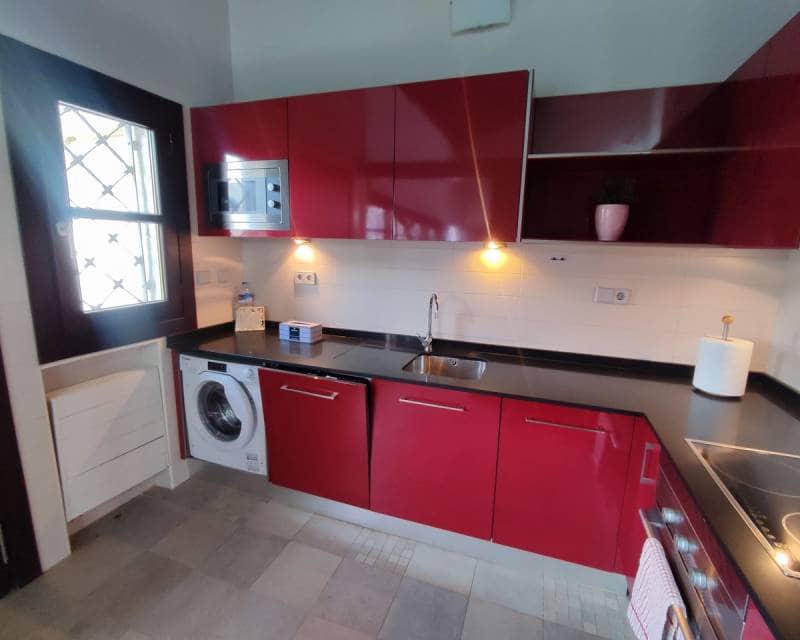 2 soveværelse Villa til salg i La Peraleja Golf Resort med swimmingpool - € 274.995 (Ref: 9360500)