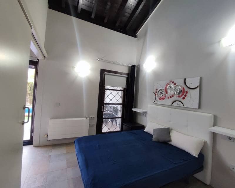 2 soveværelse Villa til salg i La Peraleja Golf Resort med swimmingpool - € 274.995 (Ref: 9360500)