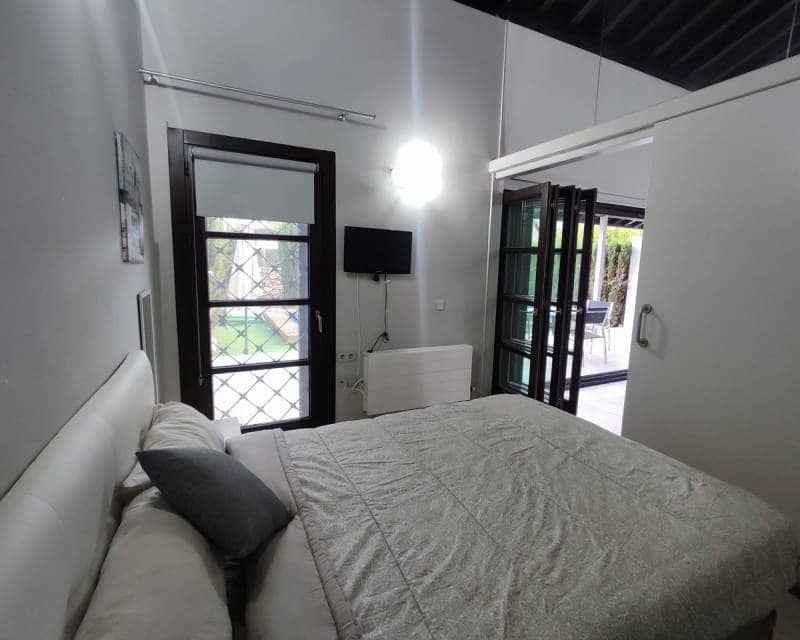 2 soveværelse Villa til salg i La Peraleja Golf Resort med swimmingpool - € 274.995 (Ref: 9360500)