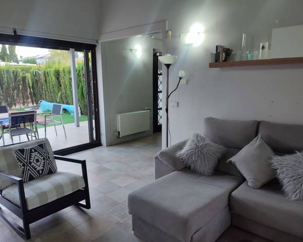 2 soveværelse Villa til salg i La Peraleja Golf Resort, Murcia by med swimmingpool - € 274.995 (Ref: 9360500)