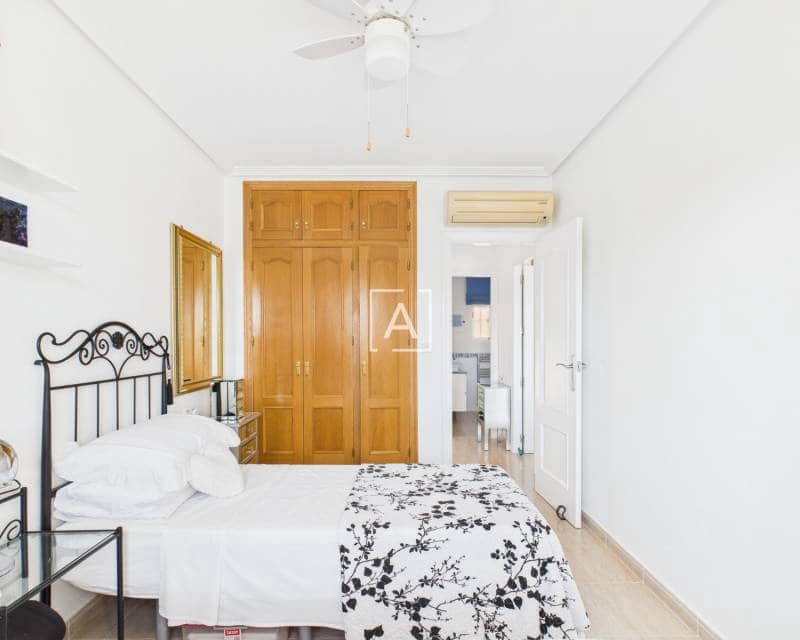 Chalet de 3 habitaciones en Pinar de Campoverde en venta con piscina - 397.500 € (Ref: 9362712)