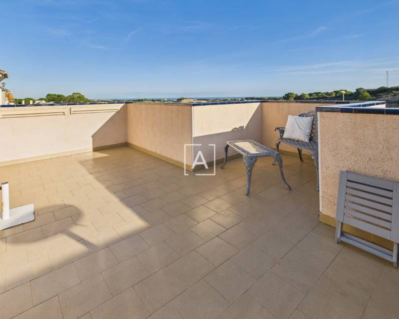 Chalet de 3 habitaciones en Pinar de Campoverde en venta con piscina - 397.500 € (Ref: 9362712)