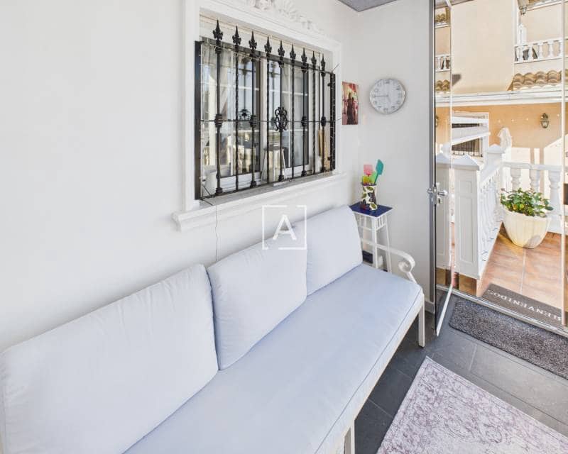 Chalet de 3 habitaciones en Pinar de Campoverde en venta con piscina - 397.500 € (Ref: 9362712)