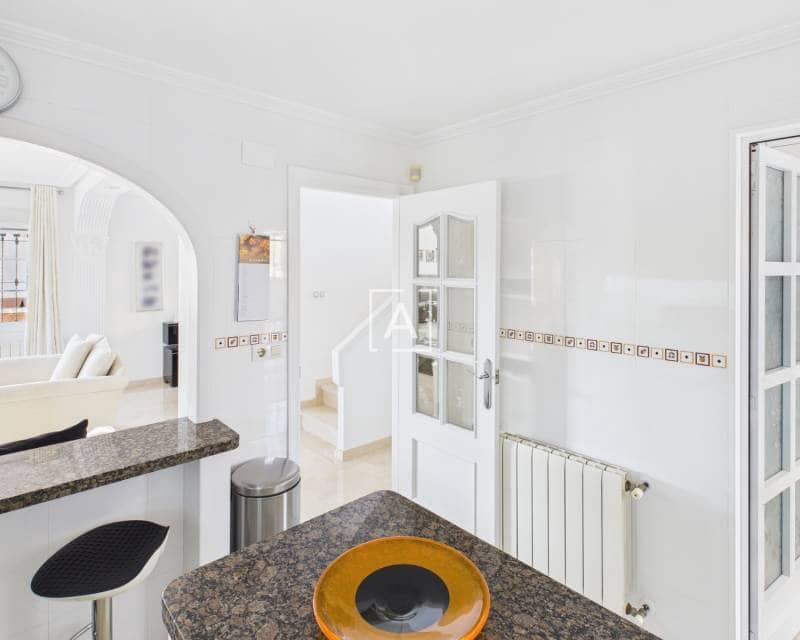 Chalet de 3 habitaciones en Pinar de Campoverde en venta con piscina - 397.500 € (Ref: 9362712)