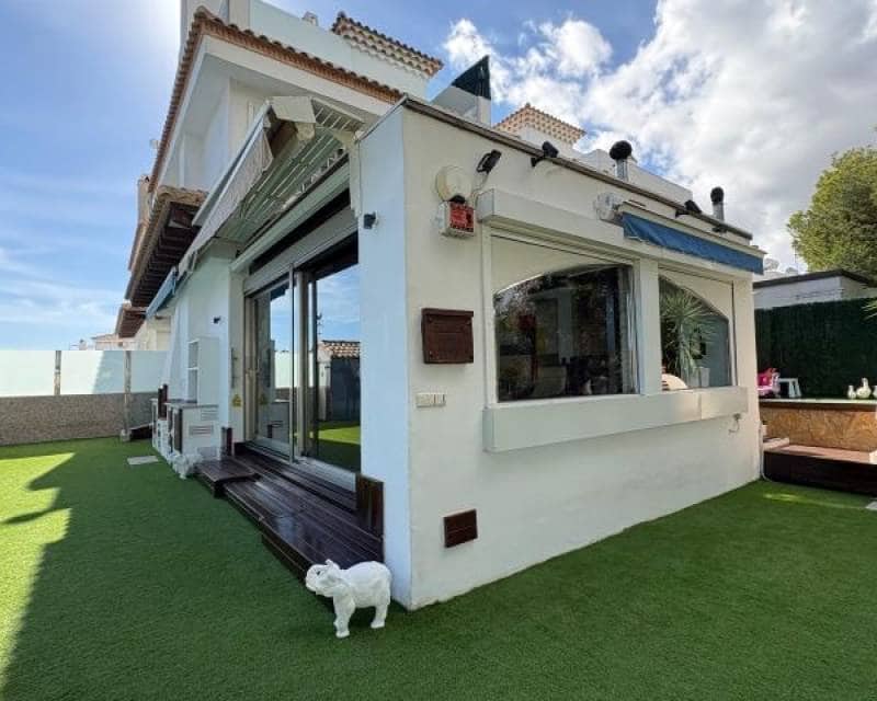 3 quarto Moradia para venda em Orihuela Costa com piscina - 460 000 € (Ref: 9372321)