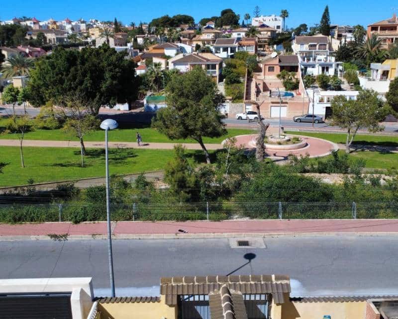 2 bedroom Villa for sale in Los Balcones - € 295,000 (Ref: 9709155)