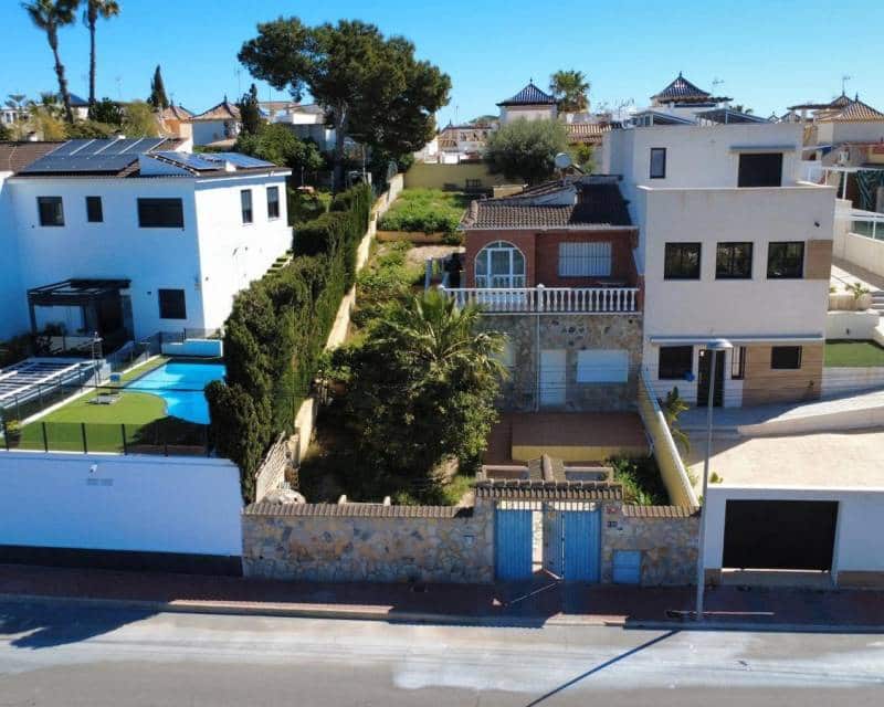 2 bedroom Villa for sale in Los Balcones - € 289,000 (Ref: 9709155)