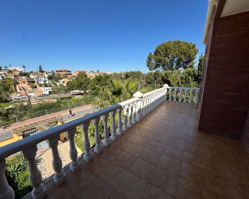 2 bedroom Villa for sale in Los Balcones - € 289,000 (Ref: 9709155)