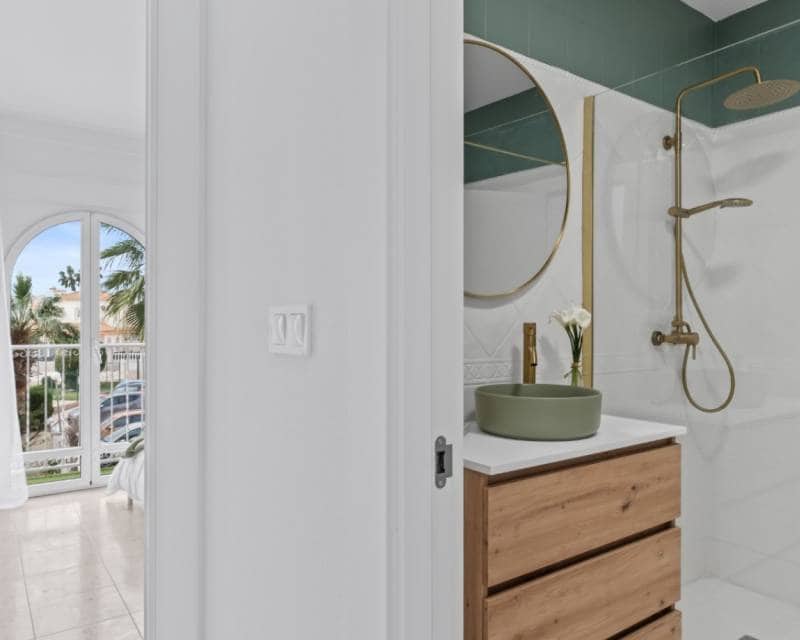 Casa de 2 habitaciones en La Florida en venta con piscina - 205.000 € (Ref: 9715174)