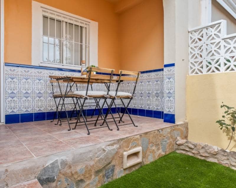 Casa de 2 habitaciones en La Florida en venta con piscina - 205.000 € (Ref: 9715174)