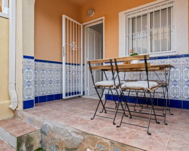 Casa de 2 habitaciones en La Florida en venta con piscina - 205.000 € (Ref: 9715174)
