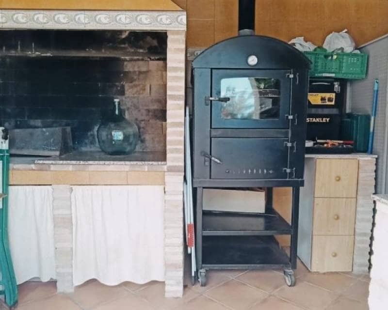 Chalet de 3 habitaciones en Elche / Elx en venta con piscina - 550.000 € (Ref: 9715177)