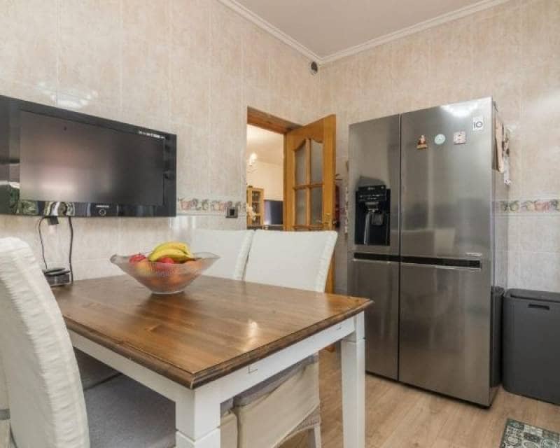 Chalet de 3 habitaciones en Elche / Elx en venta con piscina - 550.000 € (Ref: 9715177)