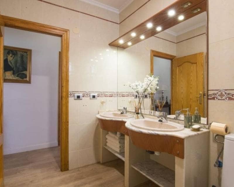 Chalet de 3 habitaciones en Elche / Elx en venta con piscina - 550.000 € (Ref: 9715177)