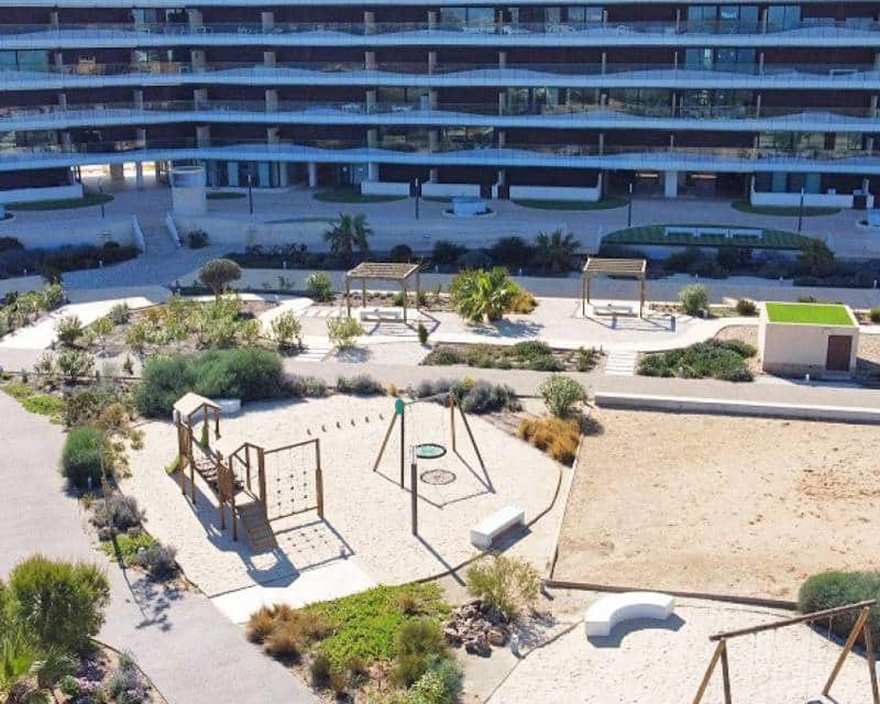 3 sypialnia Apartament na sprzedaż w Playa Paraiso z basenem - 399 990 € (Ref: 9720587)