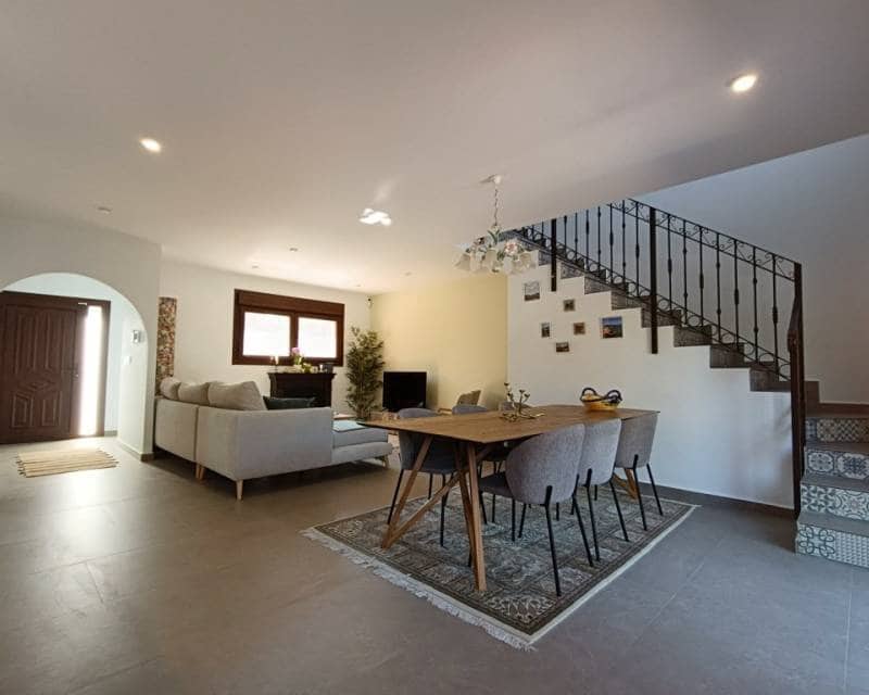 5 slaapkamer Villa te koop in Pinar de Campoverde met zwembad - € 785.000 (Ref: 9729454)