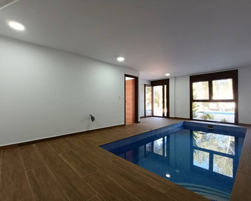 5 slaapkamer Villa te koop in Pinar de Campoverde met zwembad - € 785.000 (Ref: 9729454)