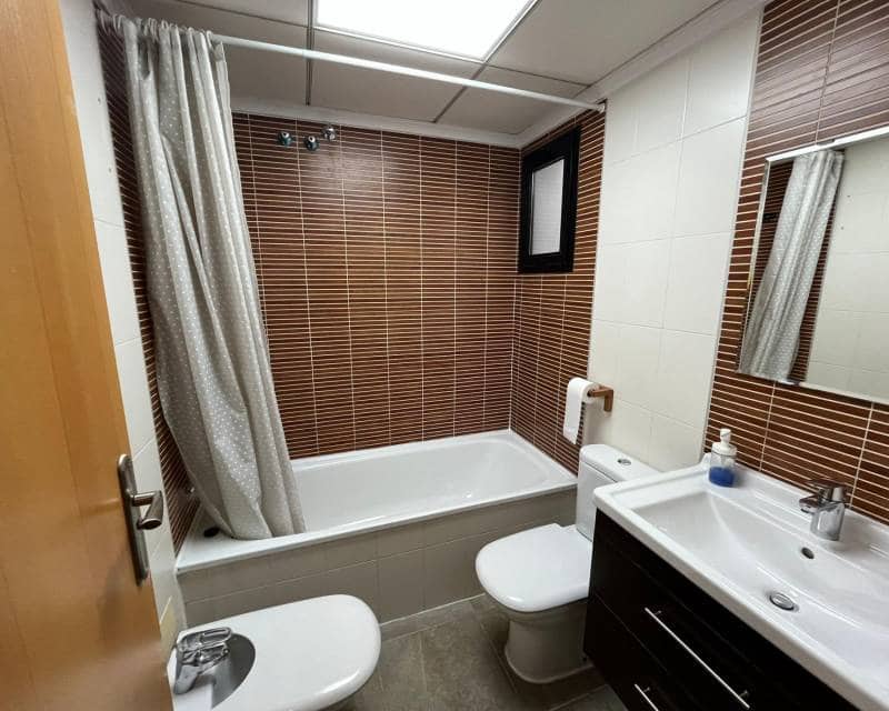 Apartamento de 2 habitaciones en Torrevieja en venta - 169.900 € (Ref: 9729456)