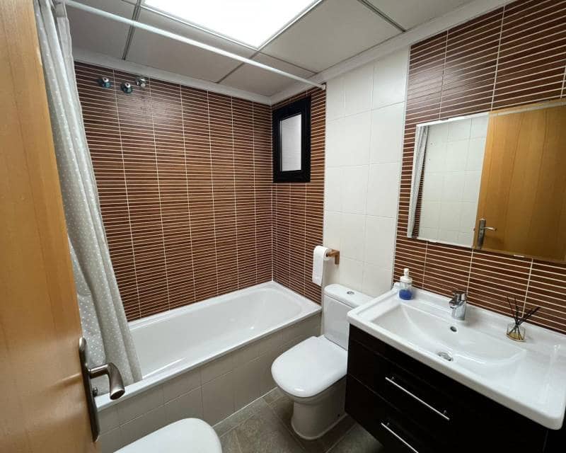 Apartamento de 2 habitaciones en Torrevieja en venta - 169.900 € (Ref: 9729456)