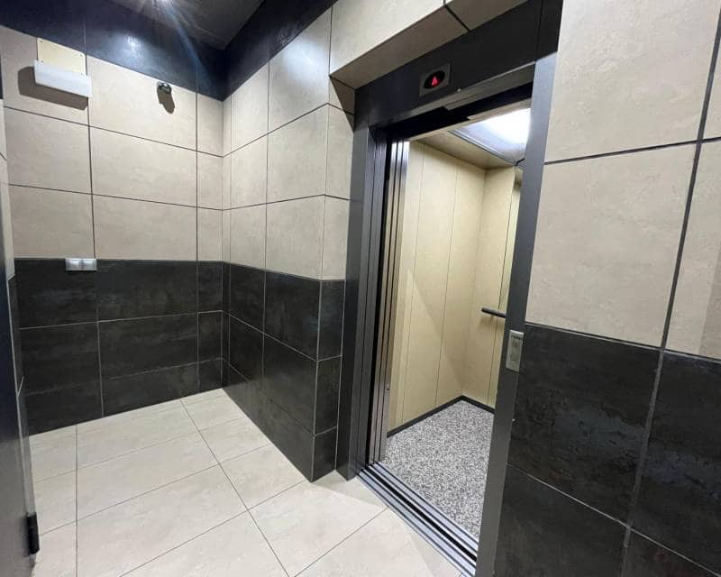 Apartamento de 2 habitaciones en Torrevieja en venta - 169.900 € (Ref: 9729456)