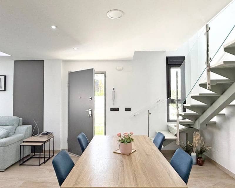 3 chambre Villa/Maison à vendre à Villamartin avec piscine - 495 000 € (Ref: 9748230)