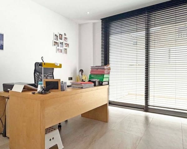 3 makuuhuone Huvila myytävänä paikassa Villamartin, Orihuela mukana uima-altaan - 495 000 € (Ref: 9748230)