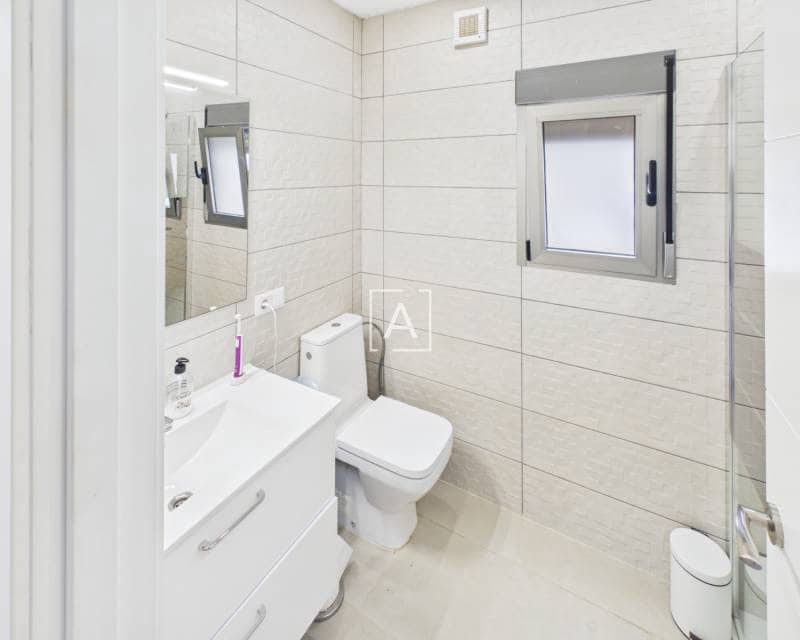 4 sypialnia Willa na sprzedaż w Pinar de Campoverde z basenem garażem - 550 000 € (Ref: 9858999)