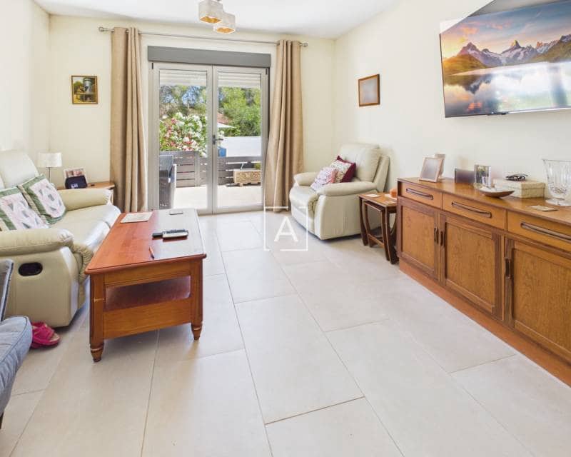 4 sypialnia Willa na sprzedaż w Pinar de Campoverde z basenem garażem - 550 000 € (Ref: 9858999)