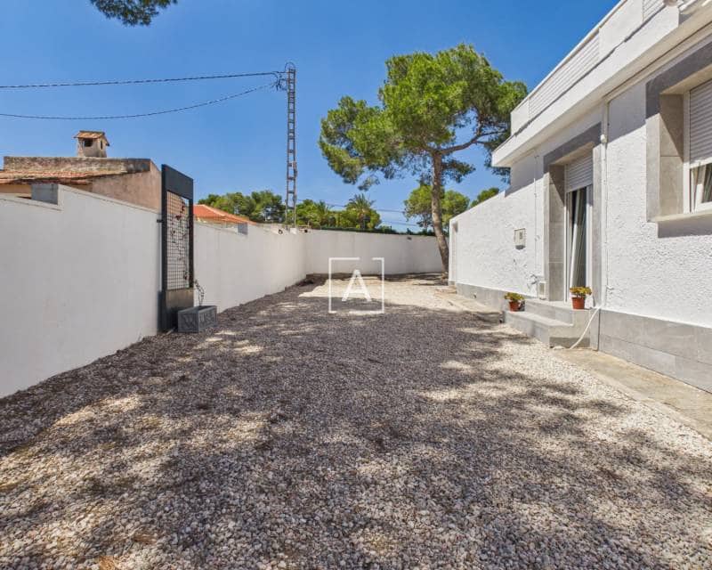 4 sypialnia Willa na sprzedaż w Pinar de Campoverde z basenem garażem - 550 000 € (Ref: 9858999)