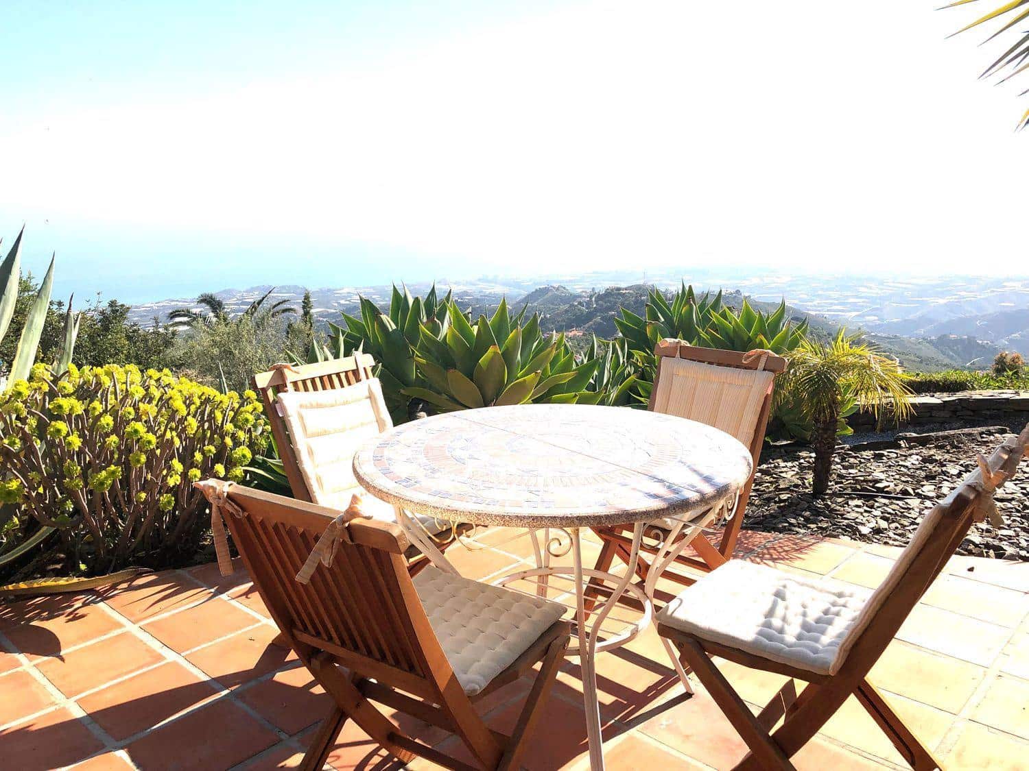 3 soveværelse Villa til salg i Sayalonga med swimmingpool - € 1.200.000 (Ref: 5926861)