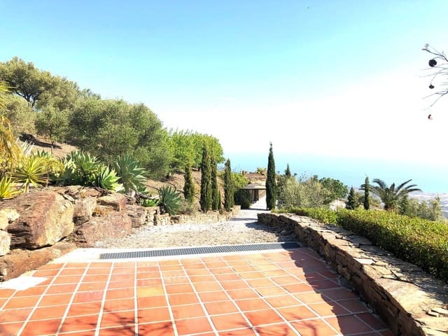 3 sovrum Villa till salu i Sayalonga med pool - 1 200 000 € (Ref: 5926861)