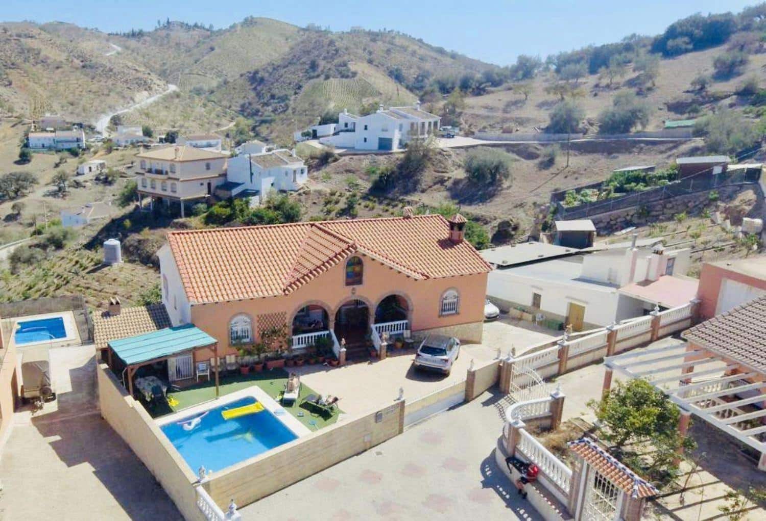 3 bedroom Villa for sale in Viñuela with pool € 349,000 (Ref 8296602)