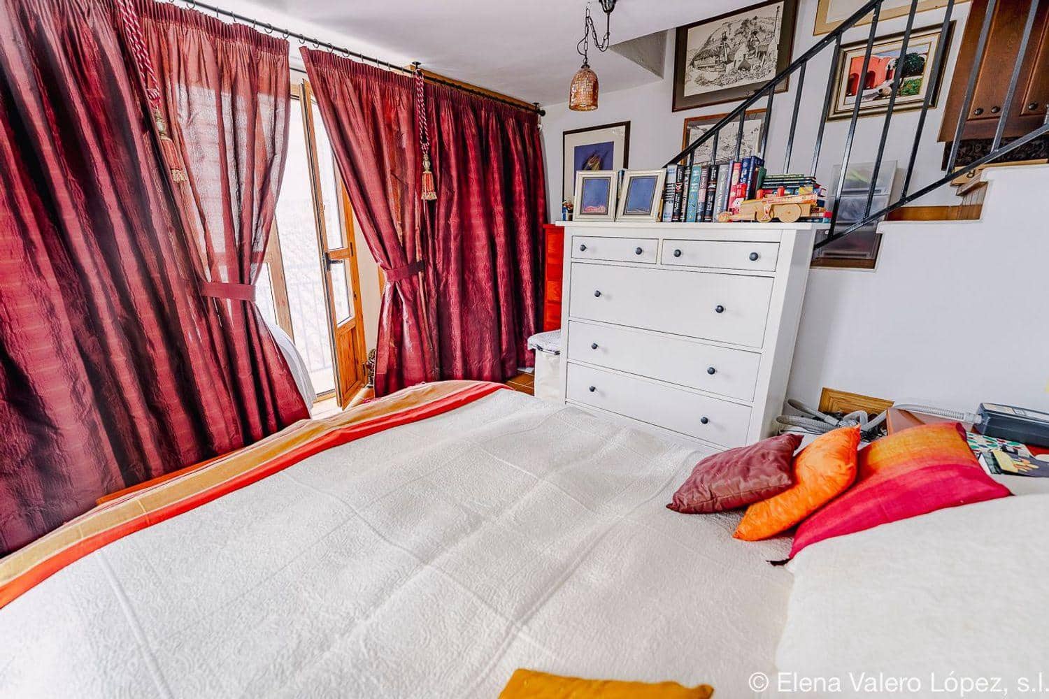 2 soveværelse Semi-Rækkehus til salg i Sedella - € 250.000 (Ref: 8296603)