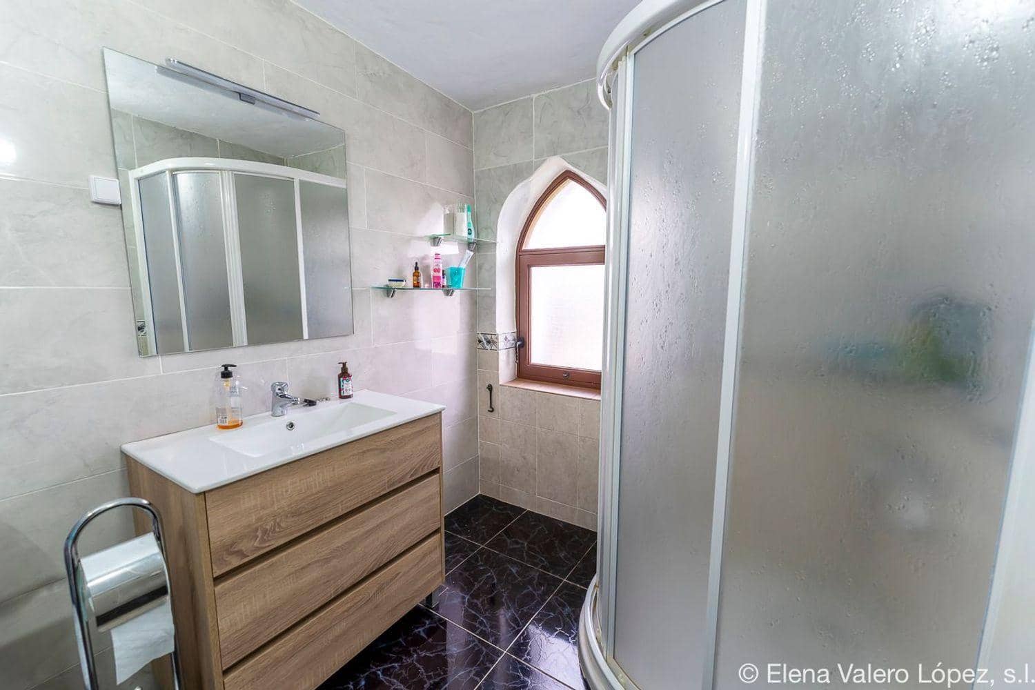 4 soveværelse Finca/Landehus til salg i Velez-Malaga - € 280.000 (Ref: 8452494)