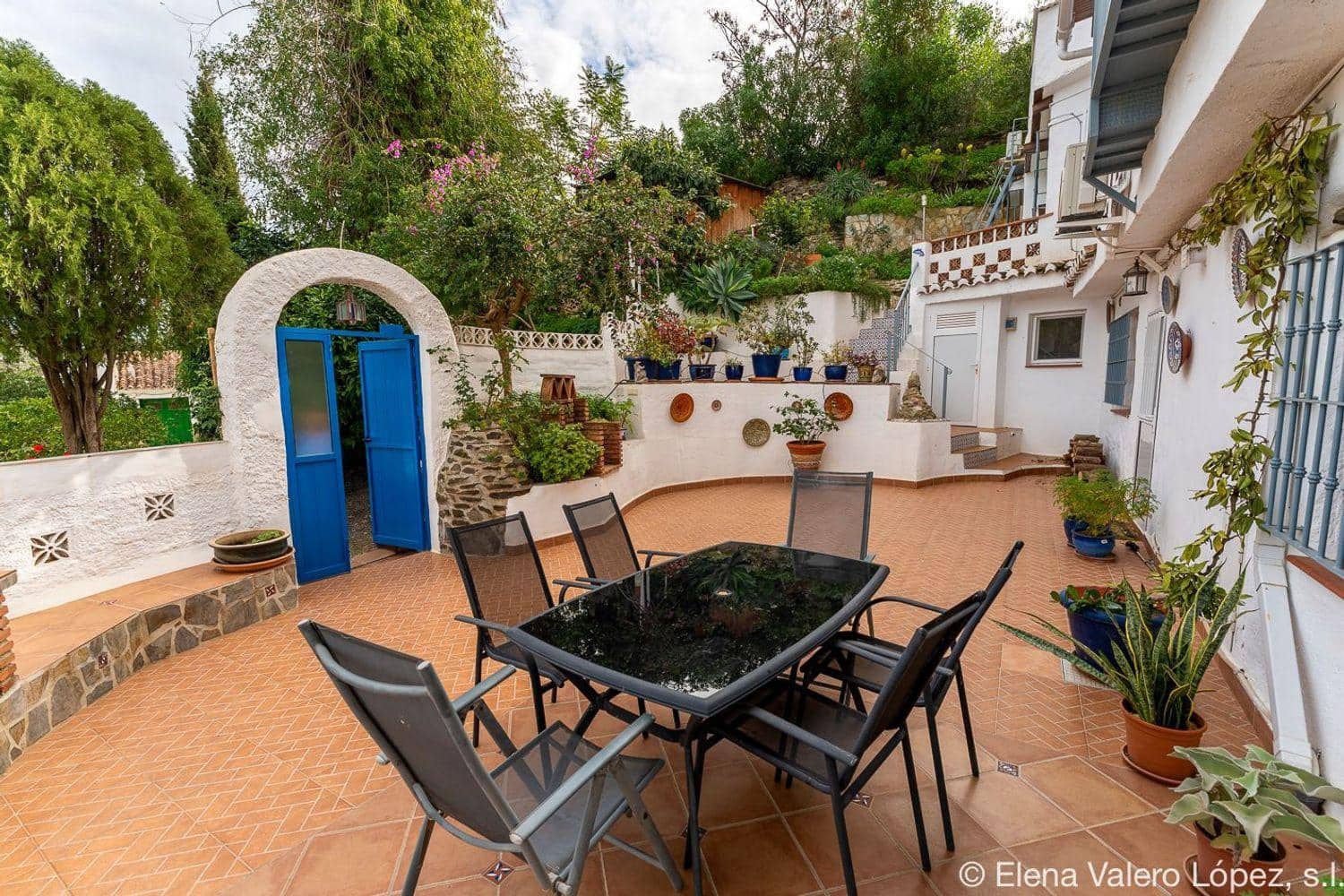 4 soveværelse Finca/Landehus til salg i Velez-Malaga - € 280.000 (Ref: 8452494)