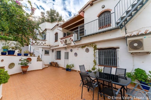 4 chambre Finca/Maison de Campagne à vendre à Vélez-Málaga - 280 000 € (Ref: 8452494)