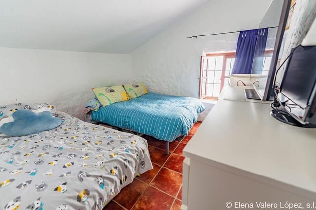 3 sypialnia Willa na sprzedaż w Canillas de Albaida - 130 000 € (Ref: 8911423)