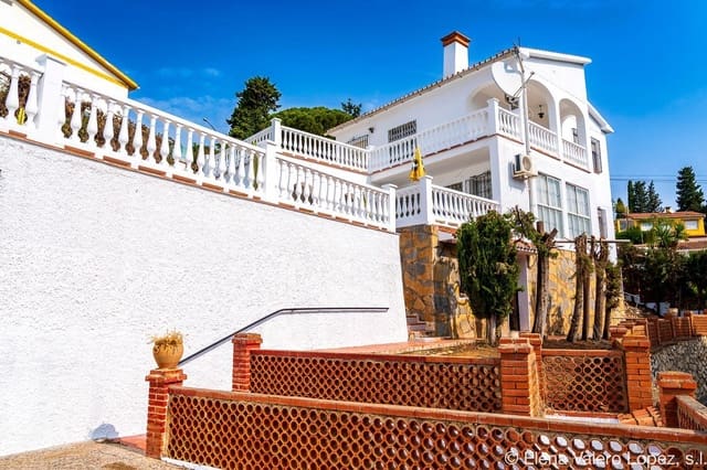 3 chambre Villa/Maison à vendre à Benajarafe, Vélez-Málaga avec piscine - 450 000 € (Ref: 9061019)