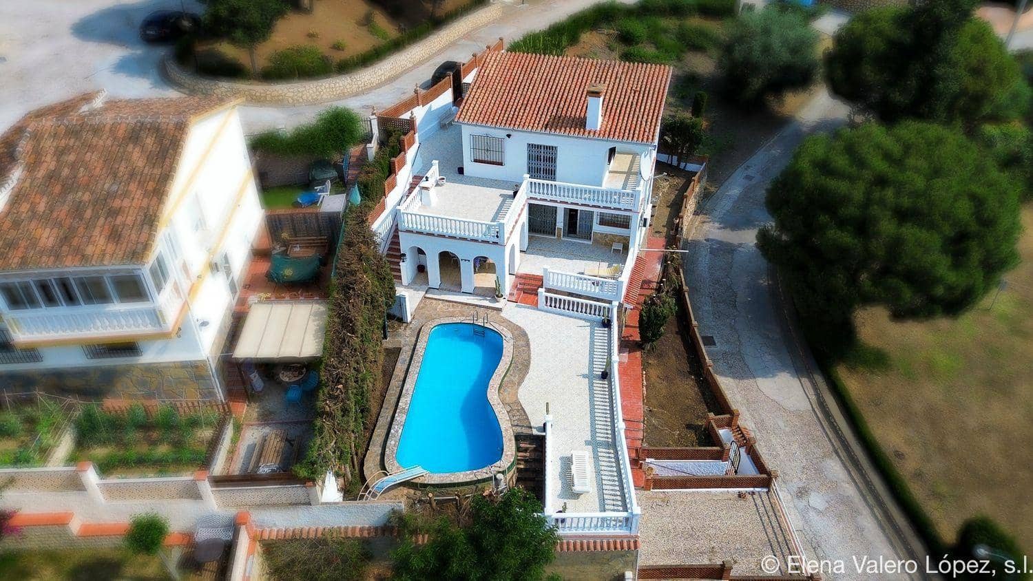 3 soverom Villa til salgs i Benajarafe med svømmebasseng - € 450 000 (Ref: 9061019)