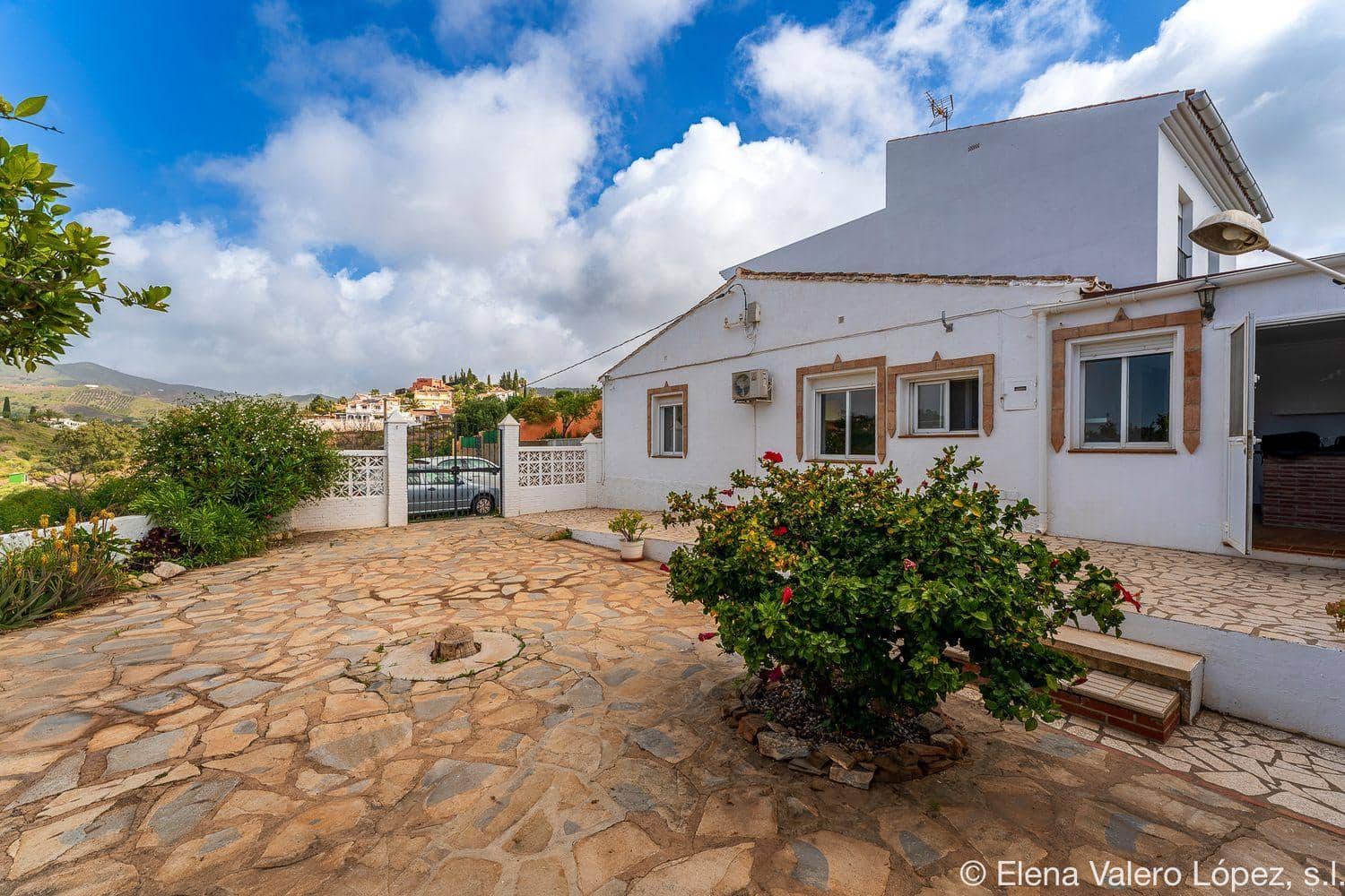 5 soveværelse Finca/Landehus til salg i Benajarafe - € 450.000 (Ref: 9125228)